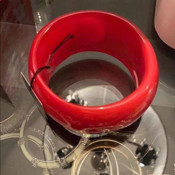 Bangle bracelet - Picture 1 of 3